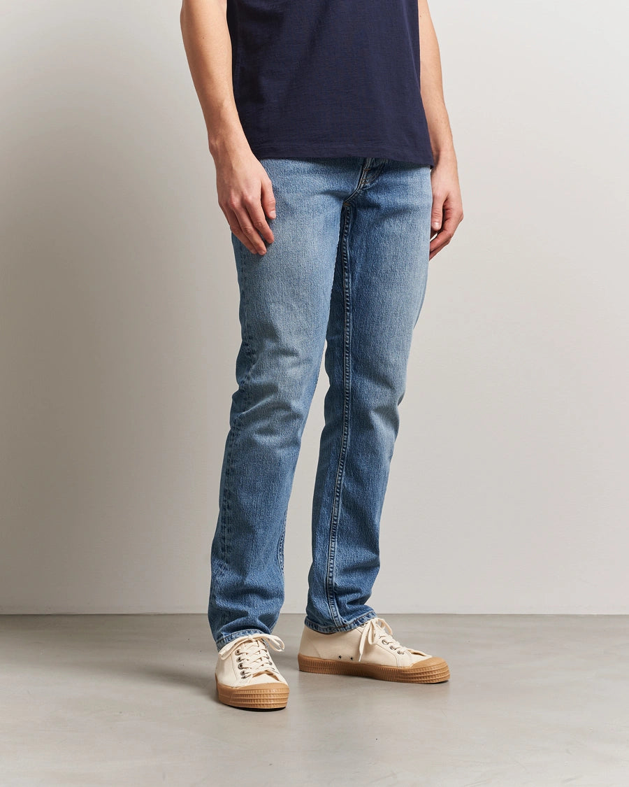NUDIE JEANS CO - SOLID OLLIE WORN VINTAGE