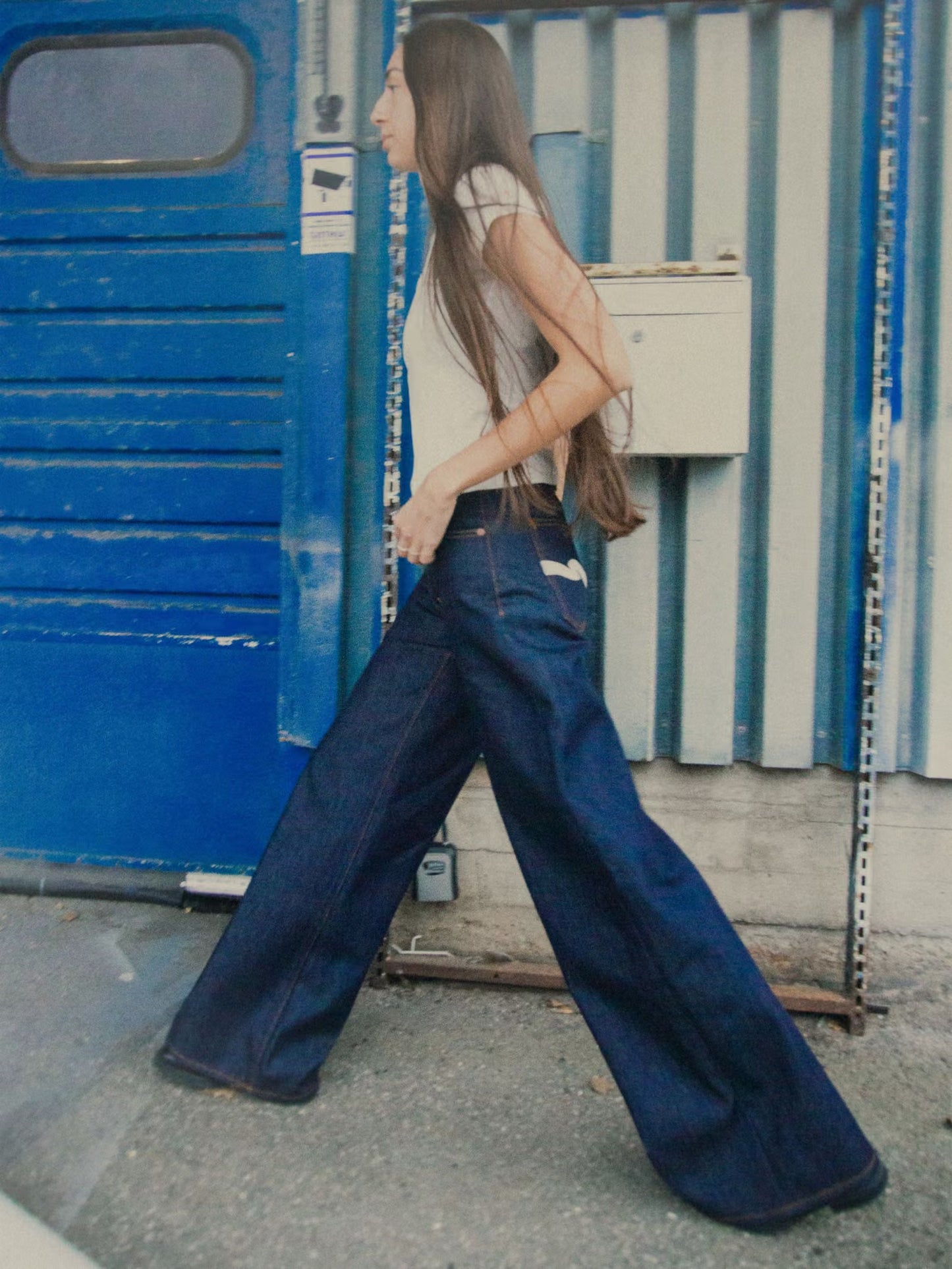 Sonic Sue Dry Ecru Waves