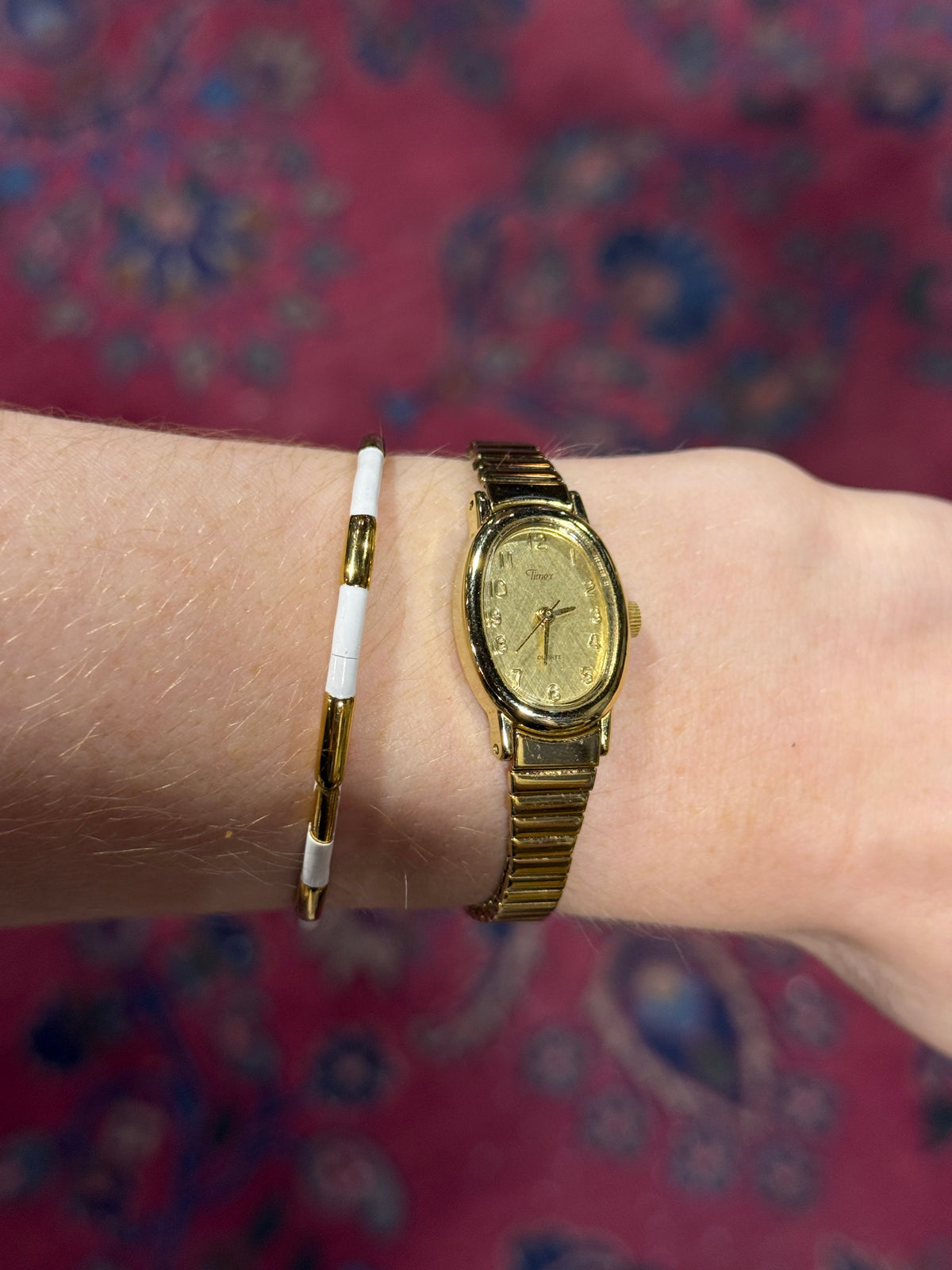 Oval-Face Small 90's Wristwatch