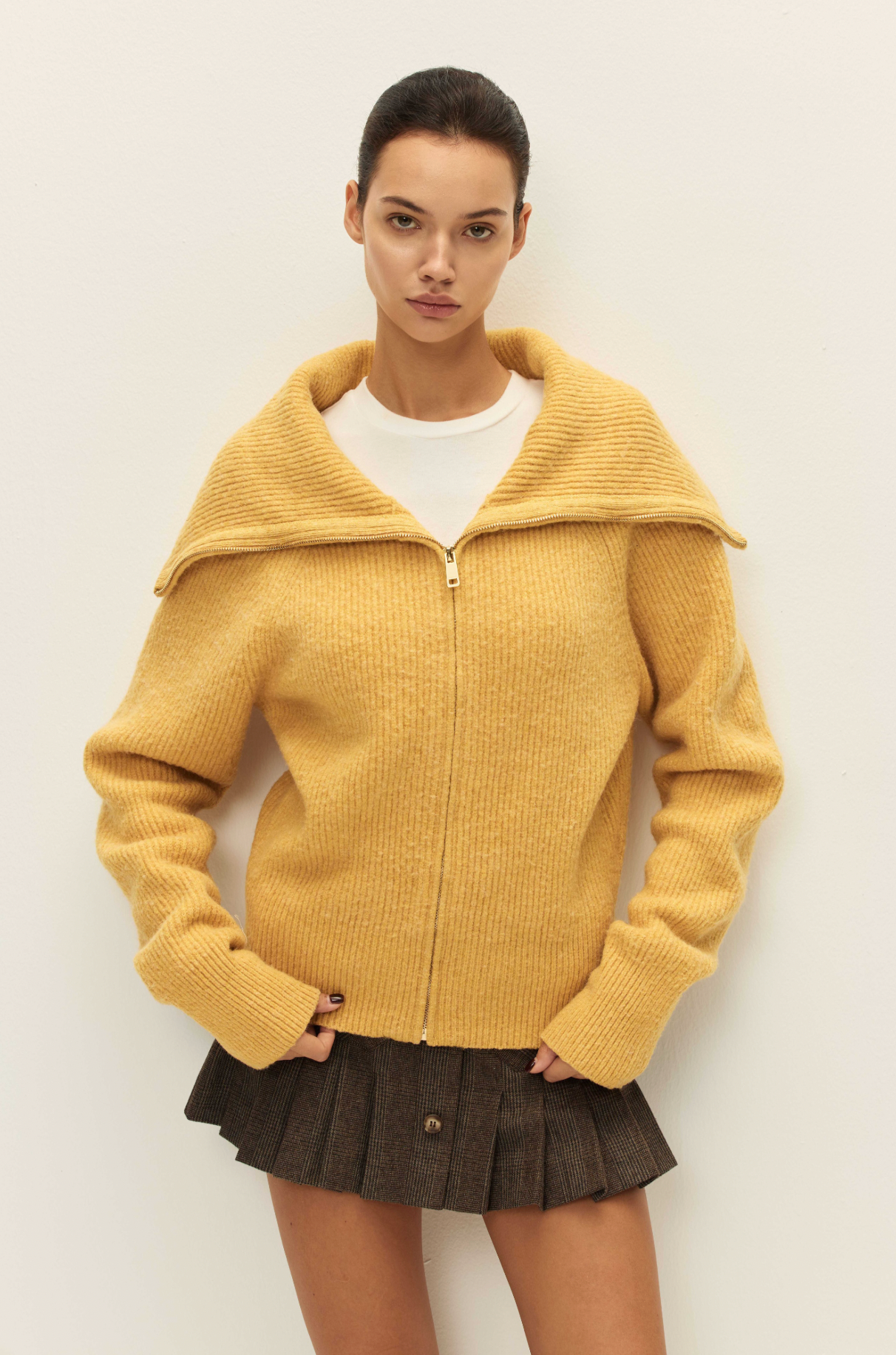 Elodie - Leigh Zip-Up Sweater