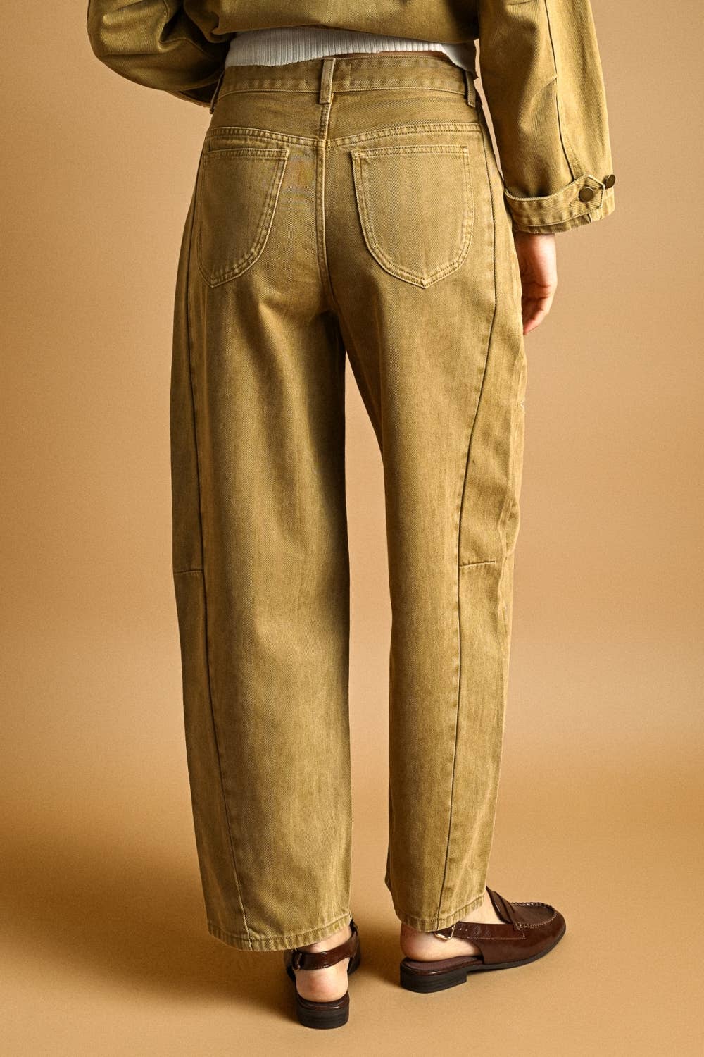 Ella Embroidered Barrel Jeans